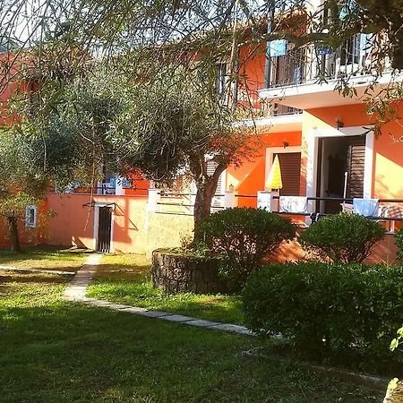 Sofia Apartments Mpoukaris Exterior foto